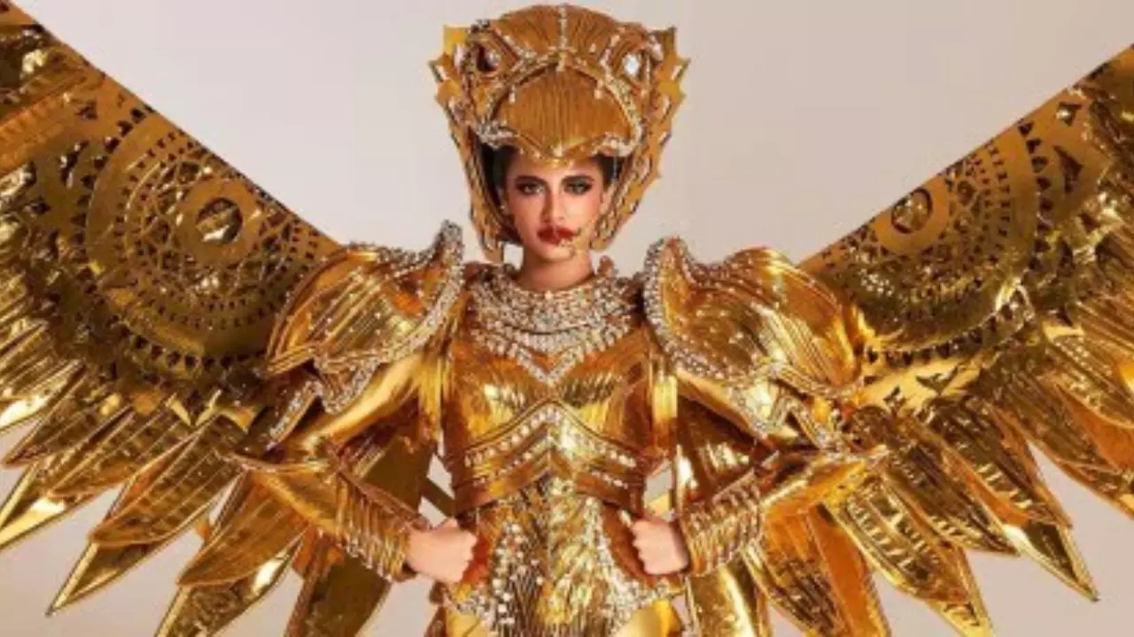 Miss Universe 2024: रिया सिंघा बनी सोने की चिड़िया, लुक देख रह जाएंगे दंग, जानें कॉस्ट्यूम के पीछे का लॉजिक
