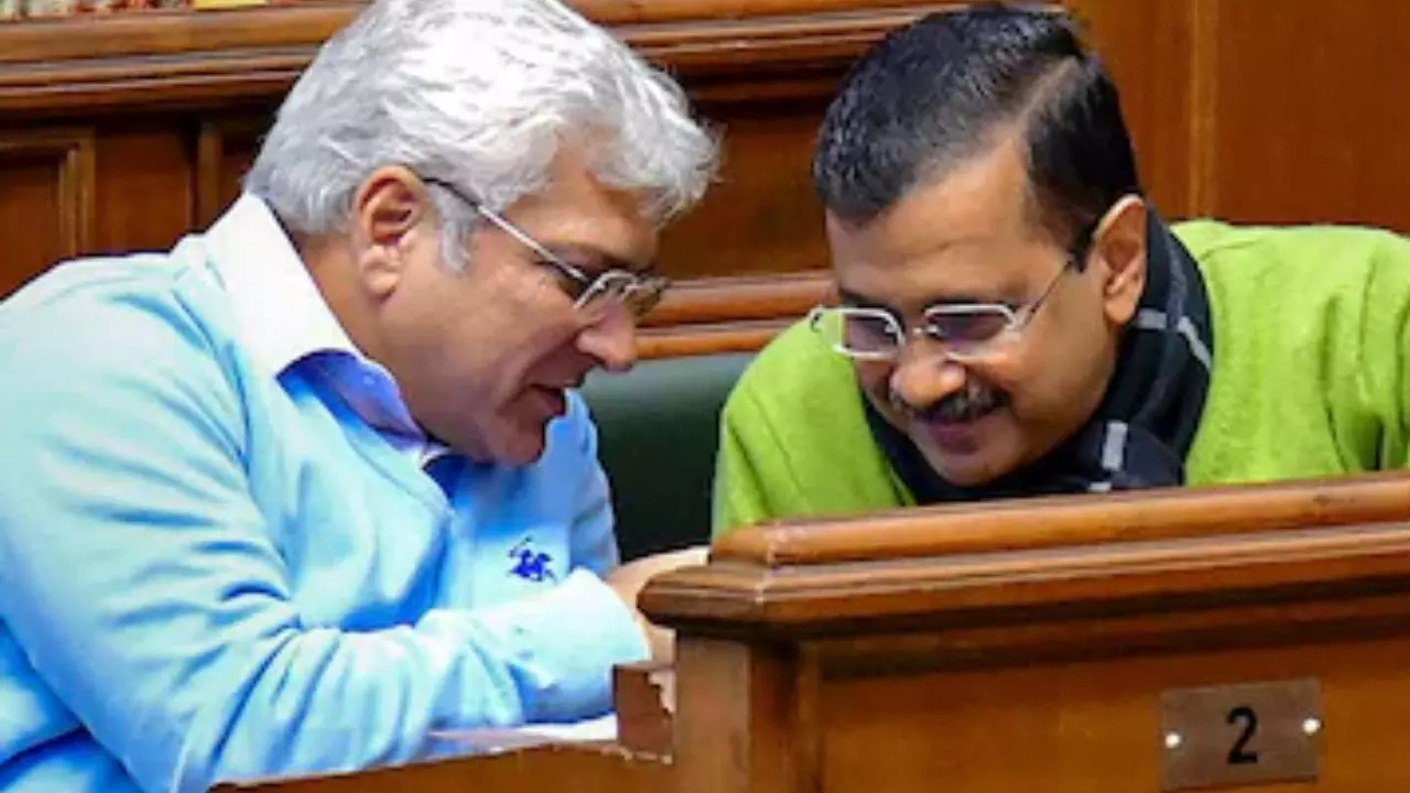 शीशमहल जैसे विवाद शर्मनाक; गहलोत ने क्यों छोड़ा AAP का साथ?