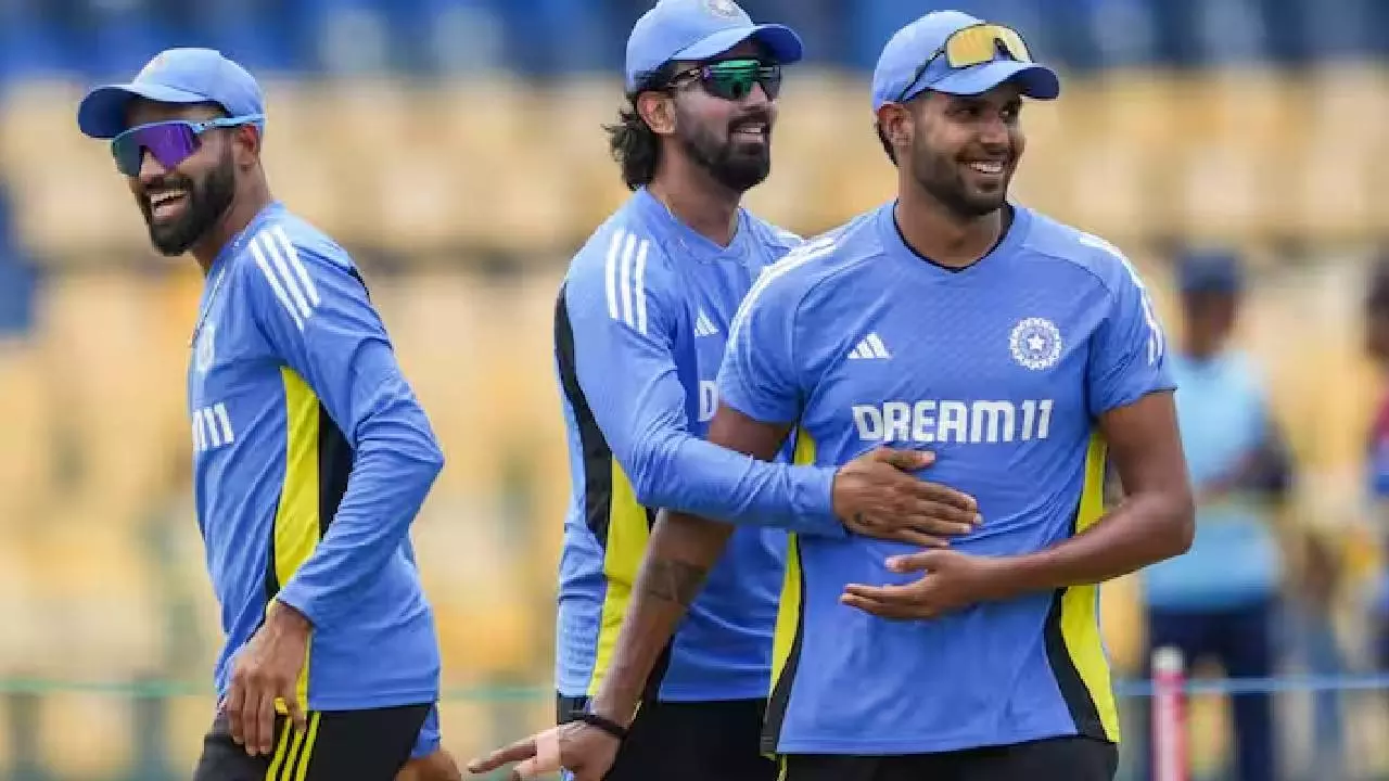 IND vs AUS: हर्षित राणा या प्रसिद्ध कृष्णा पर्थ टेस्ट किसे मिलेगा प्लेइंग 11 में मौका