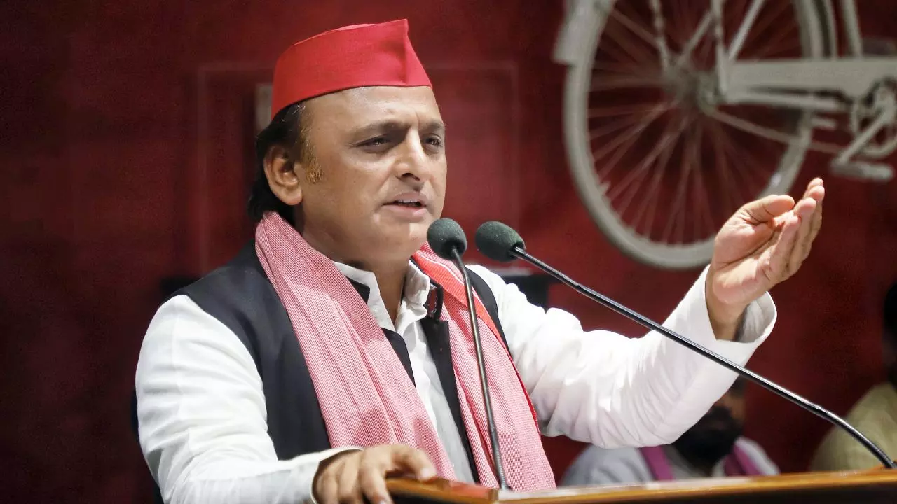 बुर्के में रहने दो बुर्का ना हटाओ, UP उपचुनाव में अखिलेश यादव ने क्यों की ऐसी मांग?
