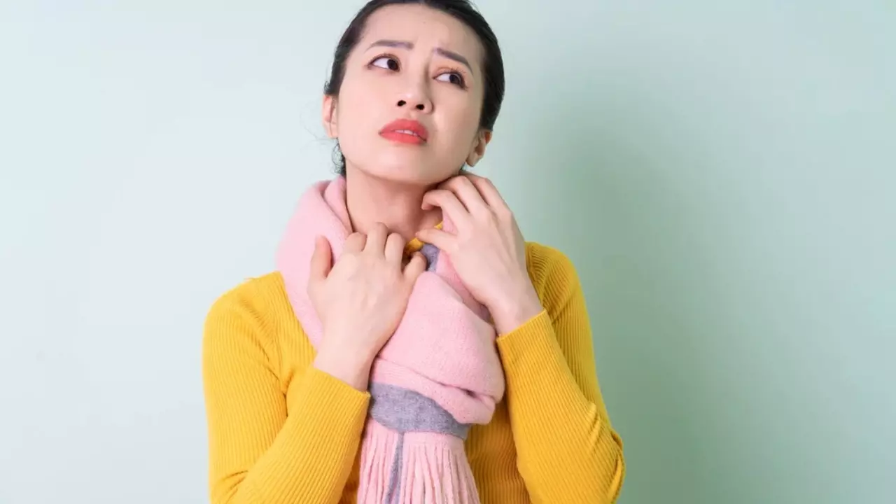 सर्दियों में ऊनी कपड़ों से होती है एलर्जी? अपनाएं ये तरीके; नहीं होगी परेशानी