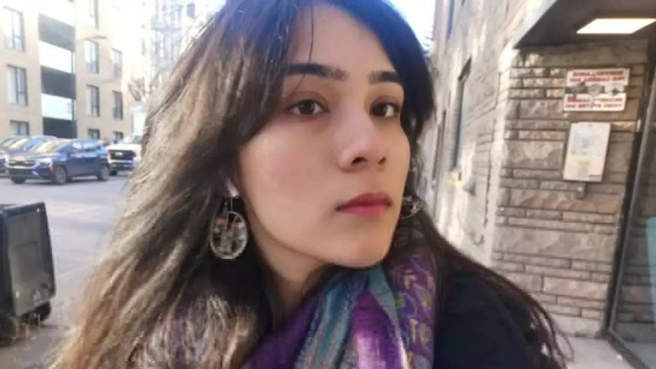 चीनी-लेबनानी महिला की तस्वीर क्यों हो रही वायरल? दिल्ली यूनिवर्सिटी से है खास कनेक्शन