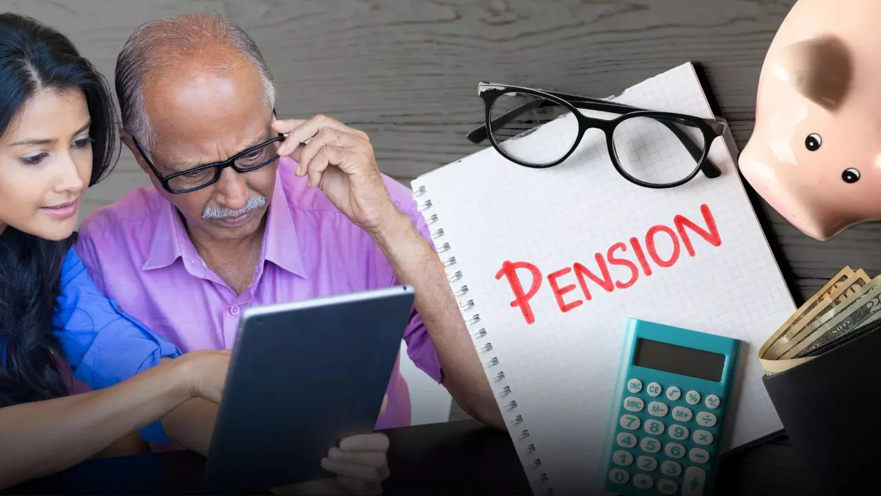 पेंशन पाने वाले 30 नवंबर तक जरूर कर लें यह काम, वरना हो सकता है नुकसान