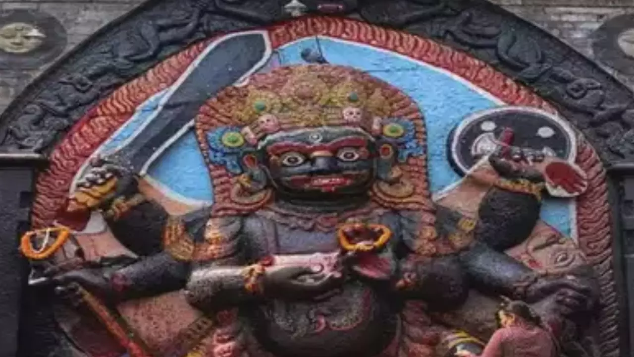 Kaal Bhairav Ashtami 2024: क्यों काटा था काल भैरव ने ब्रह्माजी का सिर, कैसे बने काशी के कोतवाल? जानें इससे जुड़े सभी रहस्य