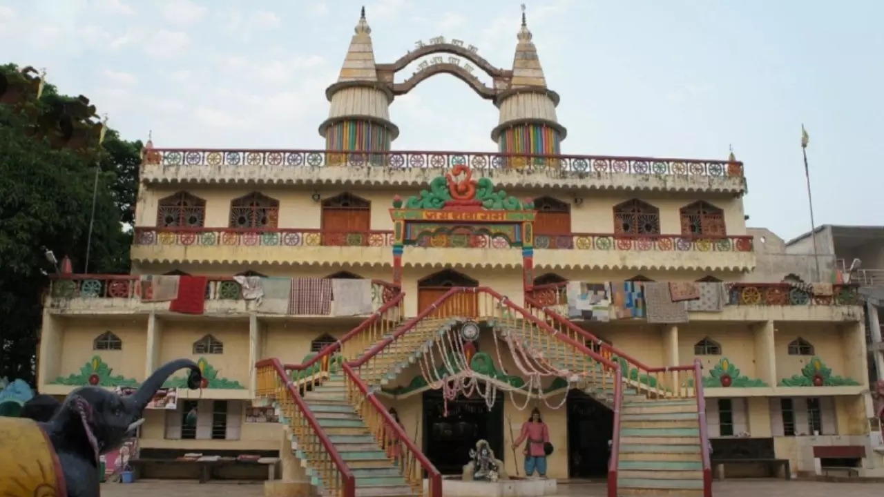 शदाणी दरबार में शामिल हो सकेंगे हिन्दू तीर्थयात्री, जानिए क्या है मंदिर का इतिहास