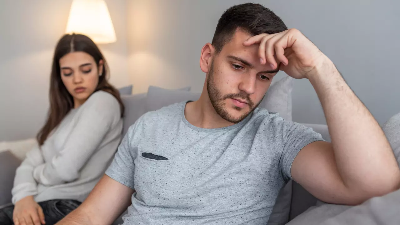 क्या है नेस्ट सिंड्रोम, जानिए क्यों 30-40 साल पुरानी शादियां हो रही हैं फेल?