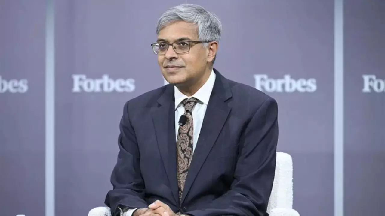 कौन है प्रोफेसर जय भट्टाचार्य, जिसे ट्रम्प बना सकते है NIH चीफ? कोलकाता से है कनेक्शन