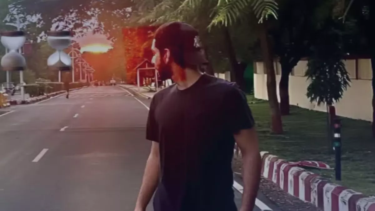 फेमस एक्टर के नाती,  Youtube पर बनाते थे शार्ट फिल्में,  अब धर्मेंद्र के साथ आएंगे स्क्रीन पर नजर