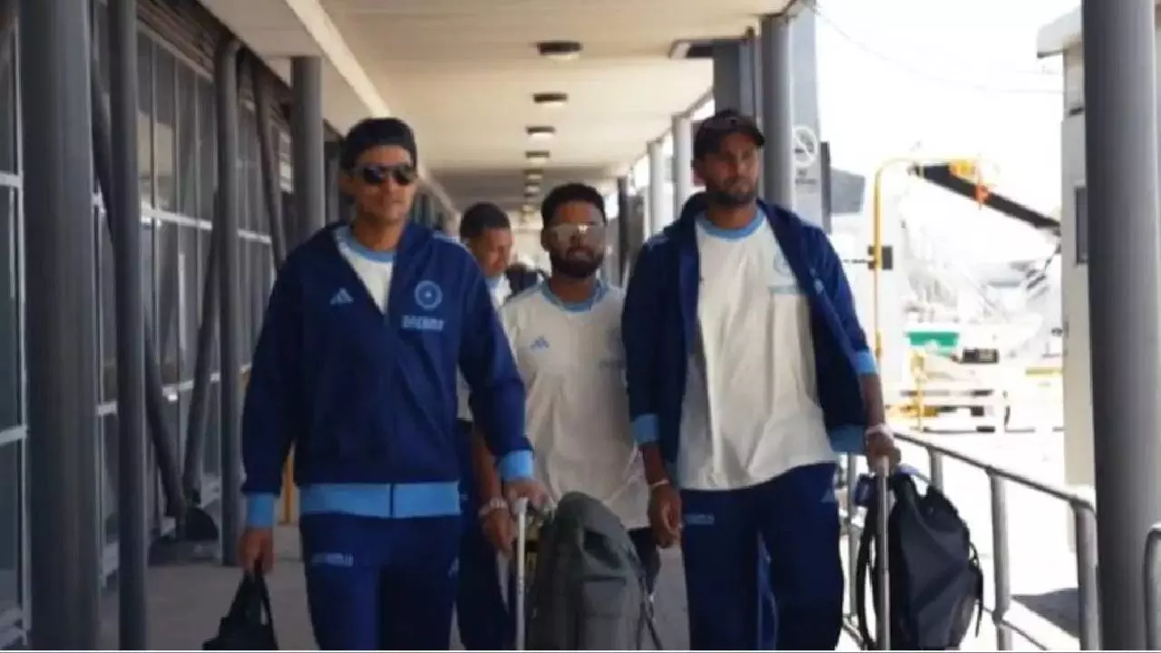 Video: एडिलेड की बजाए 1100 किलोमीटर दूर केनबरा क्यों पहुंची टीम इंडिया, आखिर क्या है माजरा