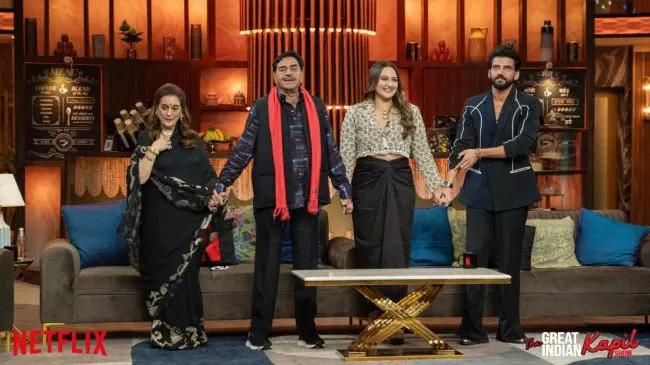 मेरी बेटी ने क्या किया..  कपिल शर्मा के शो में पूनम सिन्हा की बातें सुनकर सोनाक्षी सिन्हा के फैंस हुए हैरान