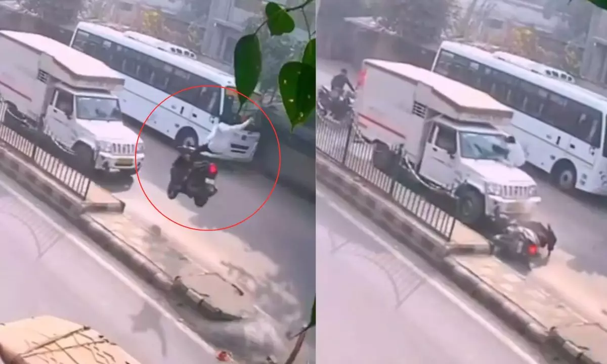 खतरनाक टक्कर में स्कूटर से उड़ा आदमी; लोगों ने कहा- भारत में पैदा हुआ जेम्स बॉन्ड; Video वायरल