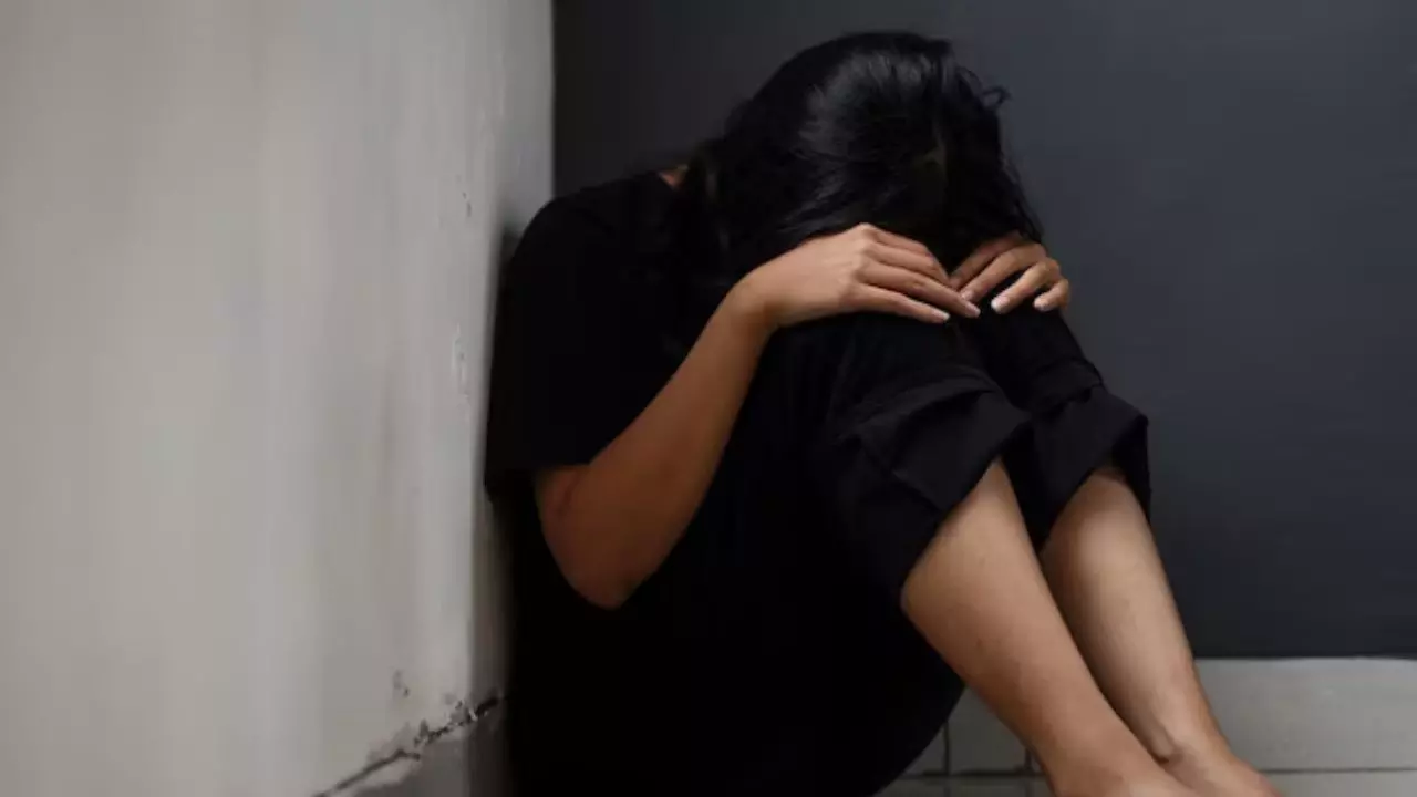 चलती एंबुलेंस में नाबालिग के साथ रेप, पूरी रात बनाकर रखा बंधक, वारदात में दीदी और जीजा भी शामिल