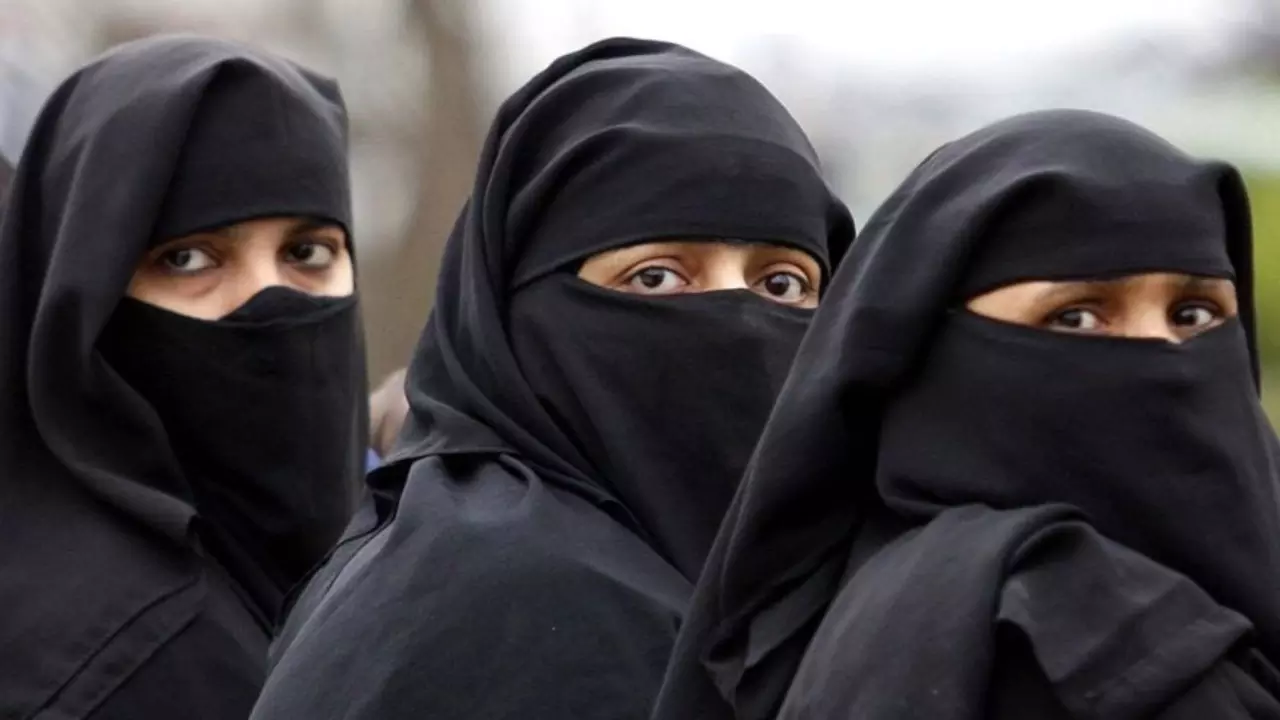 हलाला के नाम पर मौलाना कर रहे काली कमाई, वन नाईट स्टैंड के लिए महिलाओं से वसूल रहा लाखों