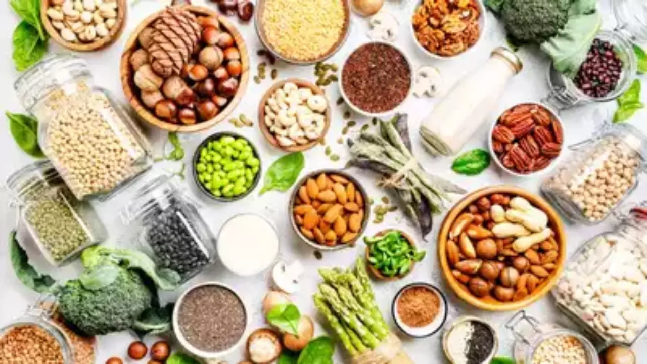 Calcium Rich Foods: शरीर में कैल्शियम की हो रही है कमी, तुरंत डाइट में शामिल करें फूड्स