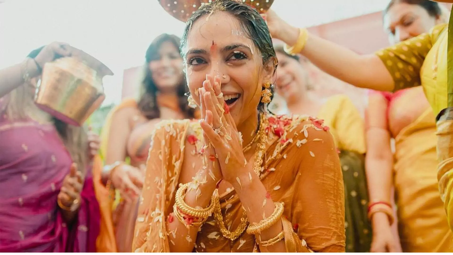 Sobhita Dhulipala ने हल्दी सेरेमनी से शेयर की खास तस्वीरें, चार दिसंबर को Naga Chaitanya संग लेंगी फेरे