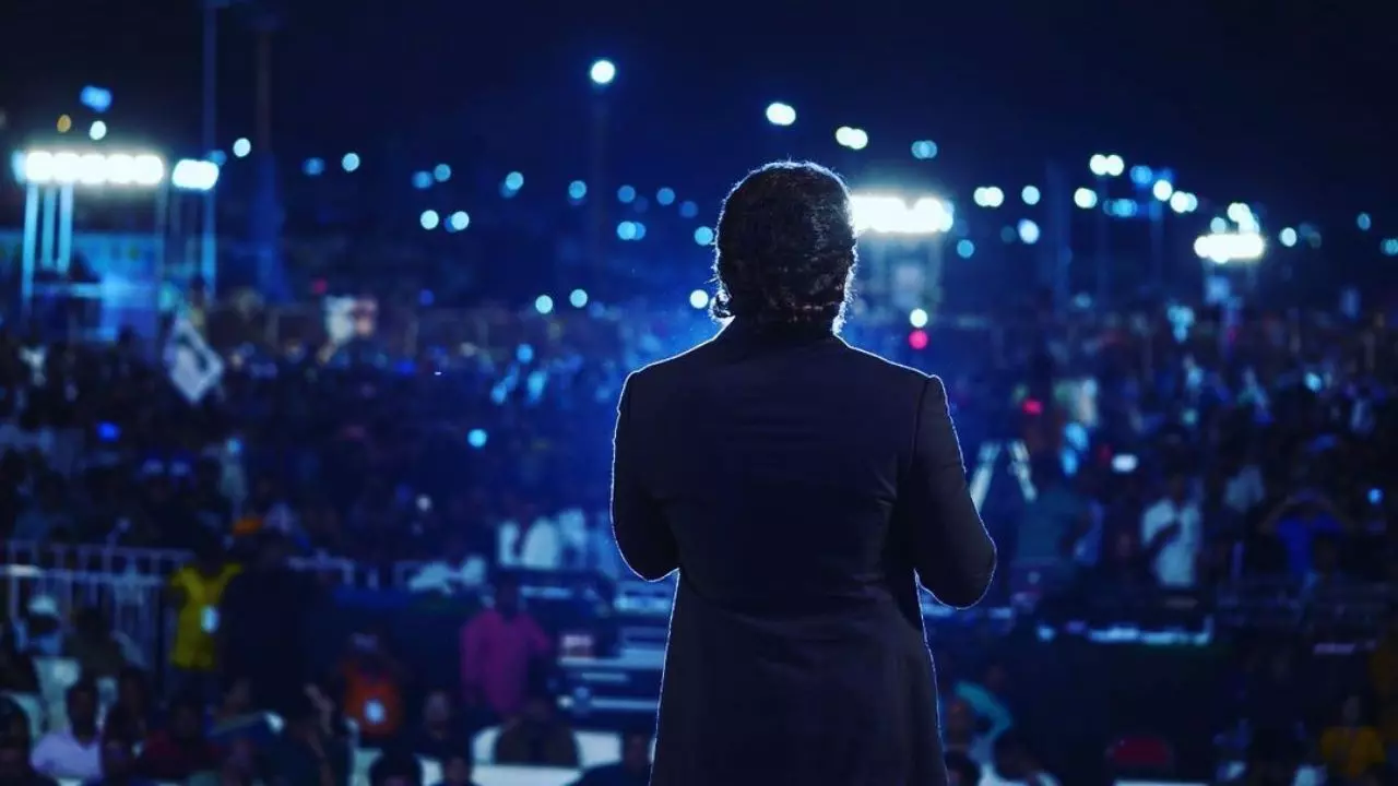 लुक्स के कारण रिजेक्शन, आज करोड़ों में है फीस, इस साउथ सुपस्टार का बजता है डंका