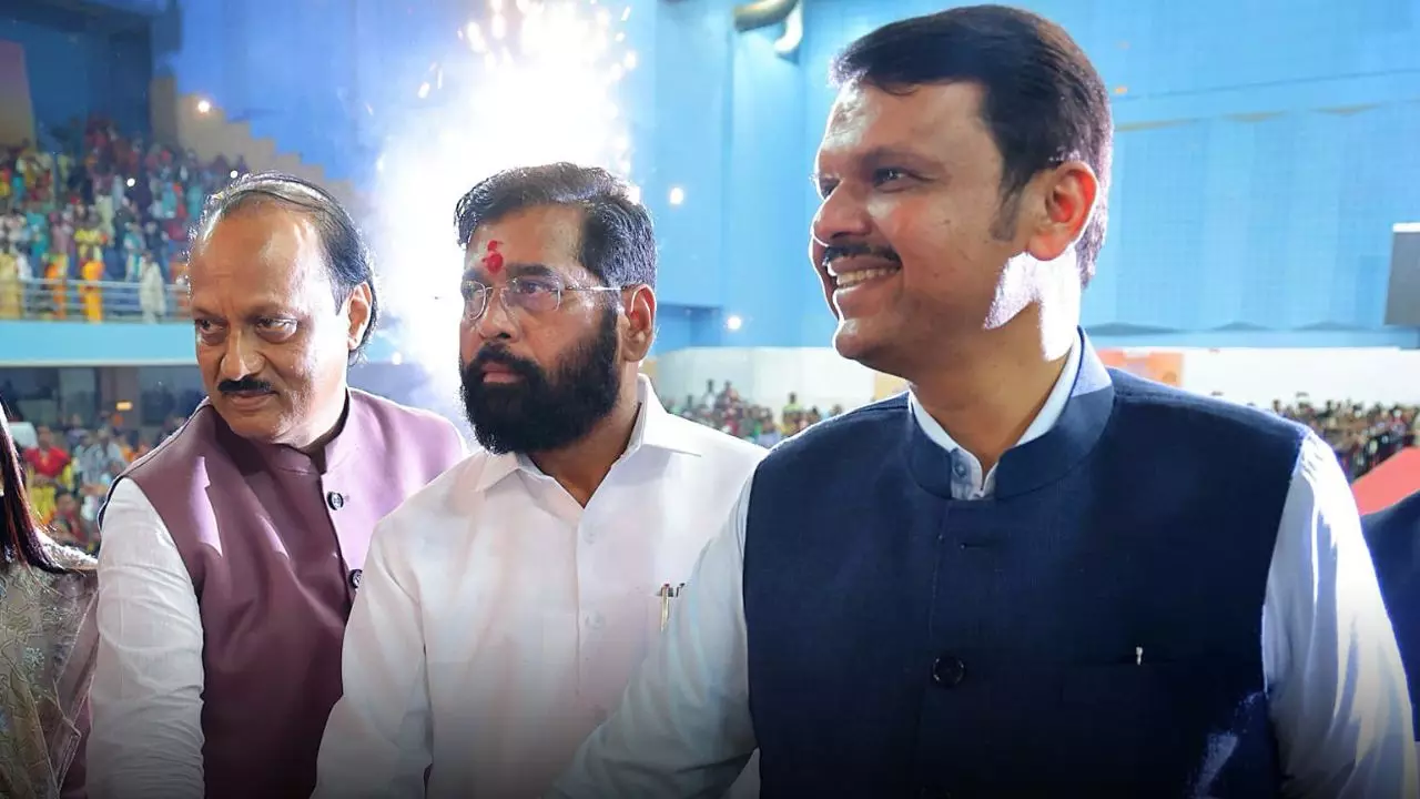 Maharashtra CM: एकनाथ शिंदे का क्या होगा? 15 पूर्व मुख्यमंत्री जो बाद में बने उपमुख्यमंत्री या मंत्री Maharashtra CM: एकनाथ शिंदे का क्या होगा? 15 पूर्व मुख्यमंत्री जो बाद में बने उपमुख्यमंत्री या मंत्री