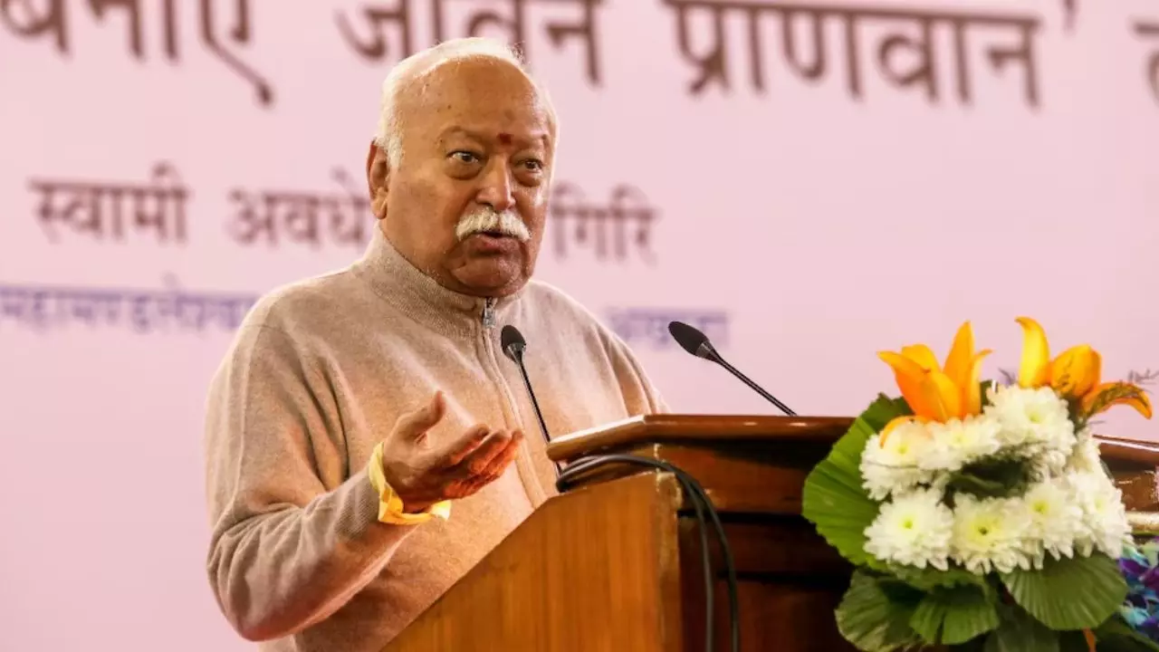 2 या 3 बच्चे पैदा करो नहीं तो धरती से लुप्त हो जाएगा समाज; जनसंख्या गिरावट पर बोले मोहन भागवत