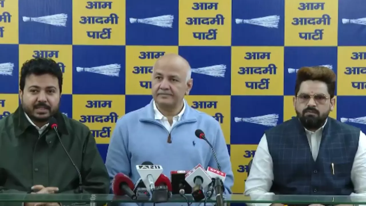 Delhi Election 2025: पार्टी बदली लेकिन चुनावी मैदान वही! AAP में शामिल हुए BJP नेता प्रवेश रतन Delhi Election 2025: पार्टी बदली लेकिन चुनावी मैदान वही! AAP में शामिल हुए BJP नेता प्रवेश रतन