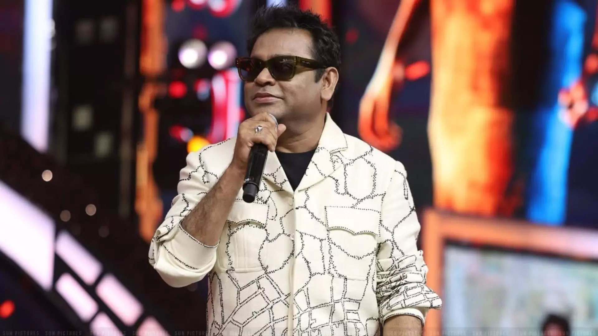 A. R. Rahman तलाक के बाद काम से लेंगे ब्रेक, बेटी खतीजा रहमान ने बताया सच