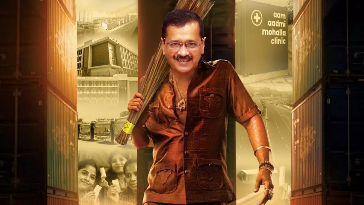 झुकेगा नहीं, दिल्ली चुनाव से पहले पुष्पा बने केजरीवाल; शुरू हुआ पोस्टर वॉर