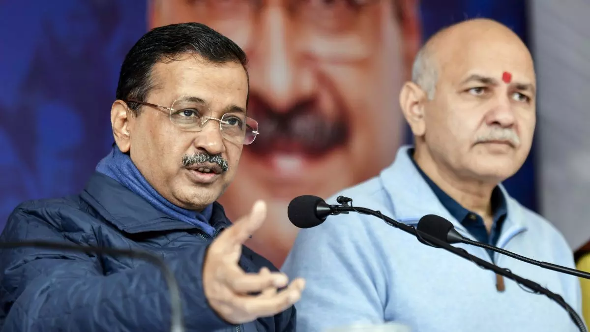 एंटी इनकंबेंसी का डर या मास्टर प्लान! आखिर अरविंद केजरीवाल ने क्यों काटा 18 विधायकों का टिकट?