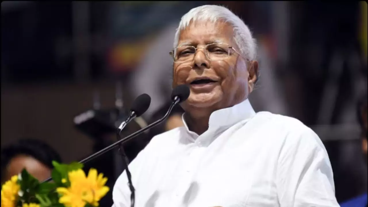 आंख सेंकने जा रहे नीतीश... लालू के बयान पर बरपा हंगामा, क्या कह रहे जेडीयू और बीजेपी के नेता? आंख सेंकने जा रहे नीतीश... लालू के बयान पर बरपा हंगामा, क्या कह रहे जेडीयू और बीजेपी के नेता?