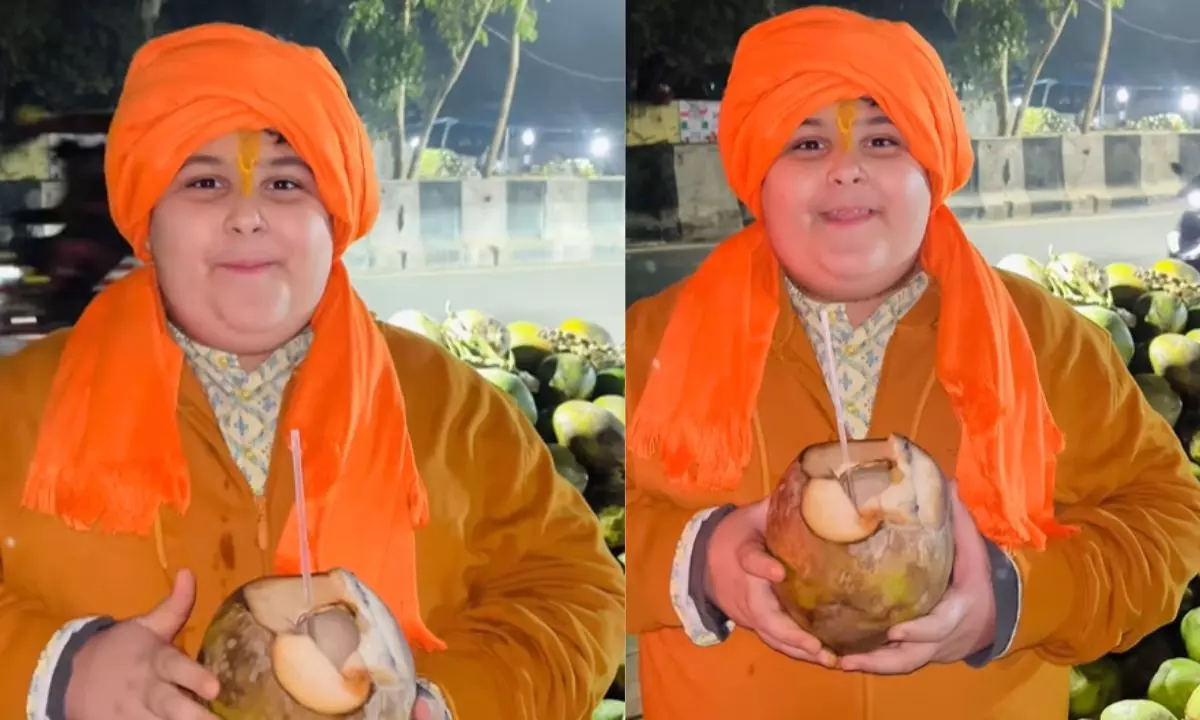 अब क्या आप नारियल पानी पर भी करेंगे ट्रोल.... Abhinav Arora ने ट्रोलर्स पर कसा तंज, VIDEO अब क्या आप नारियल पानी पर भी करेंगे ट्रोल.... Abhinav Arora ने ट्रोलर्स पर कसा तंज, VIDEO