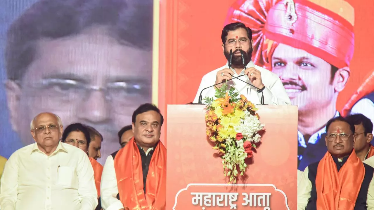 फडणवीस कैबिनेट का विस्तार होते ही शिंदे को लगा जोर का झटका, इस नेता ने तोड़ा शिवसेना से नाता