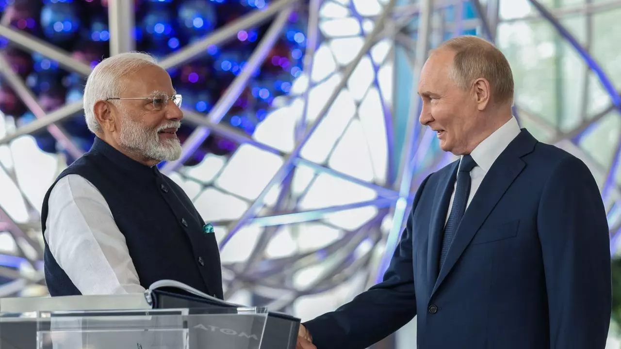 रंग लाई PM मोदी-पुतिन की दोस्‍ती! अगले साल से रूस की वीजा फ्री यात्रा कर सकेंगे भारतीय