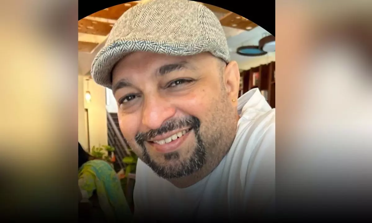 ब्रायन एडम्स के म्यूजिक कॉन्सर्ट में फैन को पैंट में करना पड़ा पेशाब, जोमैटो के CEO से की शिकायत ब्रायन एडम्स के म्यूजिक कॉन्सर्ट में फैन को पैंट में करना पड़ा पेशाब, जोमैटो के CEO से की शिकायत