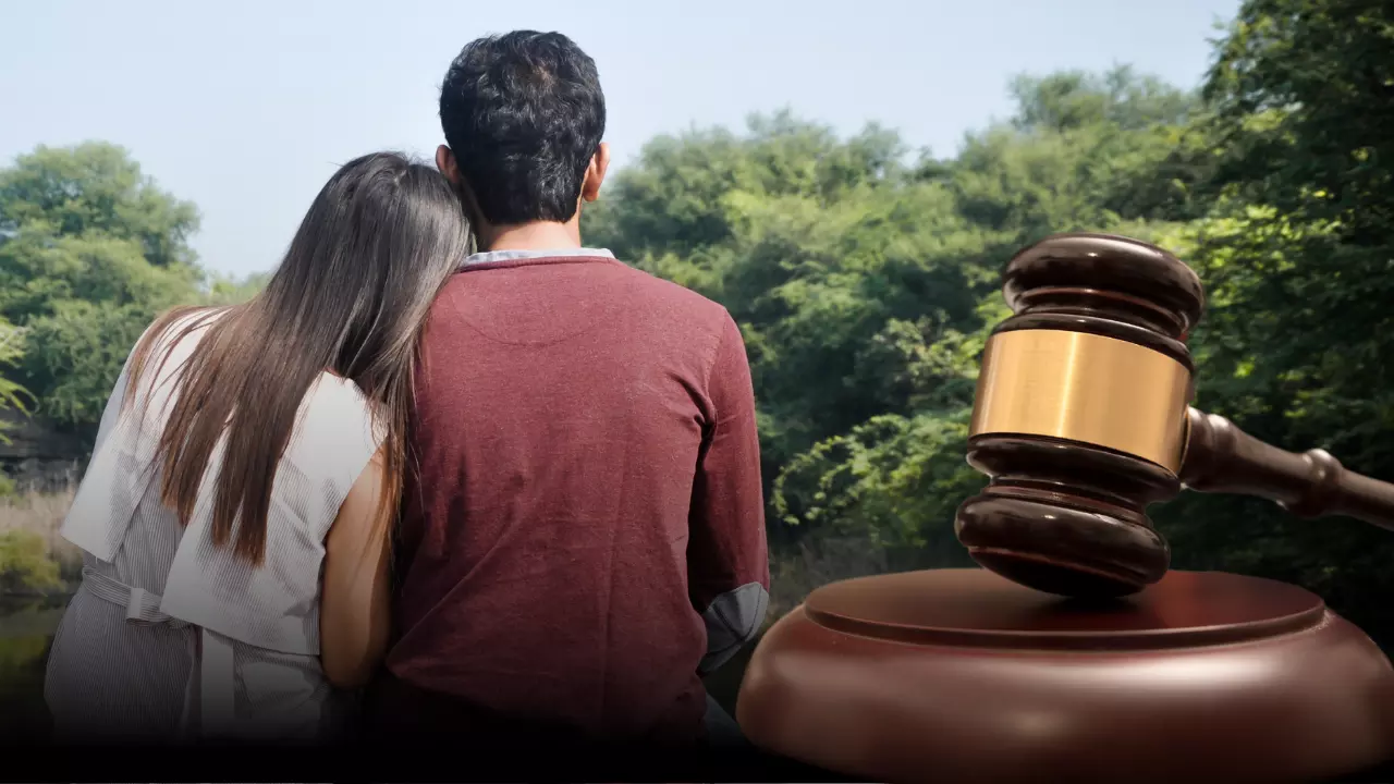 लिव-इन रिलेशनशिप में हिंदू लड़की और मुस्लिम लड़का रह सकते हैं साथ? क्या बोला बॉम्बे HC लिव-इन रिलेशनशिप में हिंदू लड़की और मुस्लिम लड़का रह सकते हैं साथ? क्या बोला बॉम्बे HC