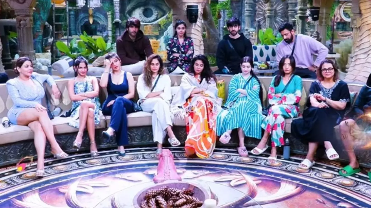 Bigg Boss 18: रजत-दिग्विजय की नहीं थम रही लड़ाई, विवियन ने पलटा गेम प्लान, ये कंटेस्टेंट बना टाइम गॉड