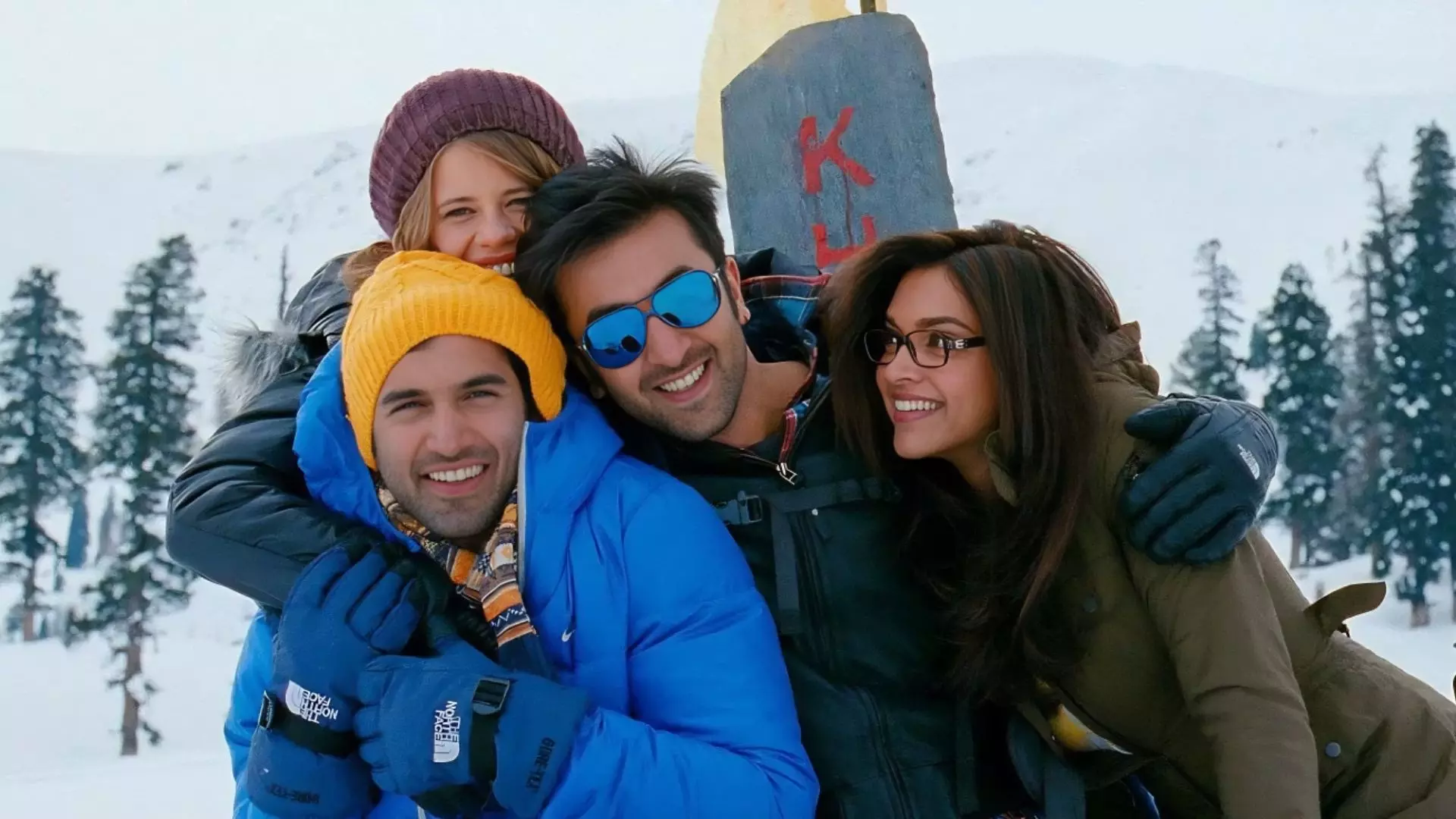 Yeh Jawaani Hai Deewani का बनेगा सीक्वल? धर्मा प्रोडक्शन ने की क्रिप्टिक अनाउसमेंट