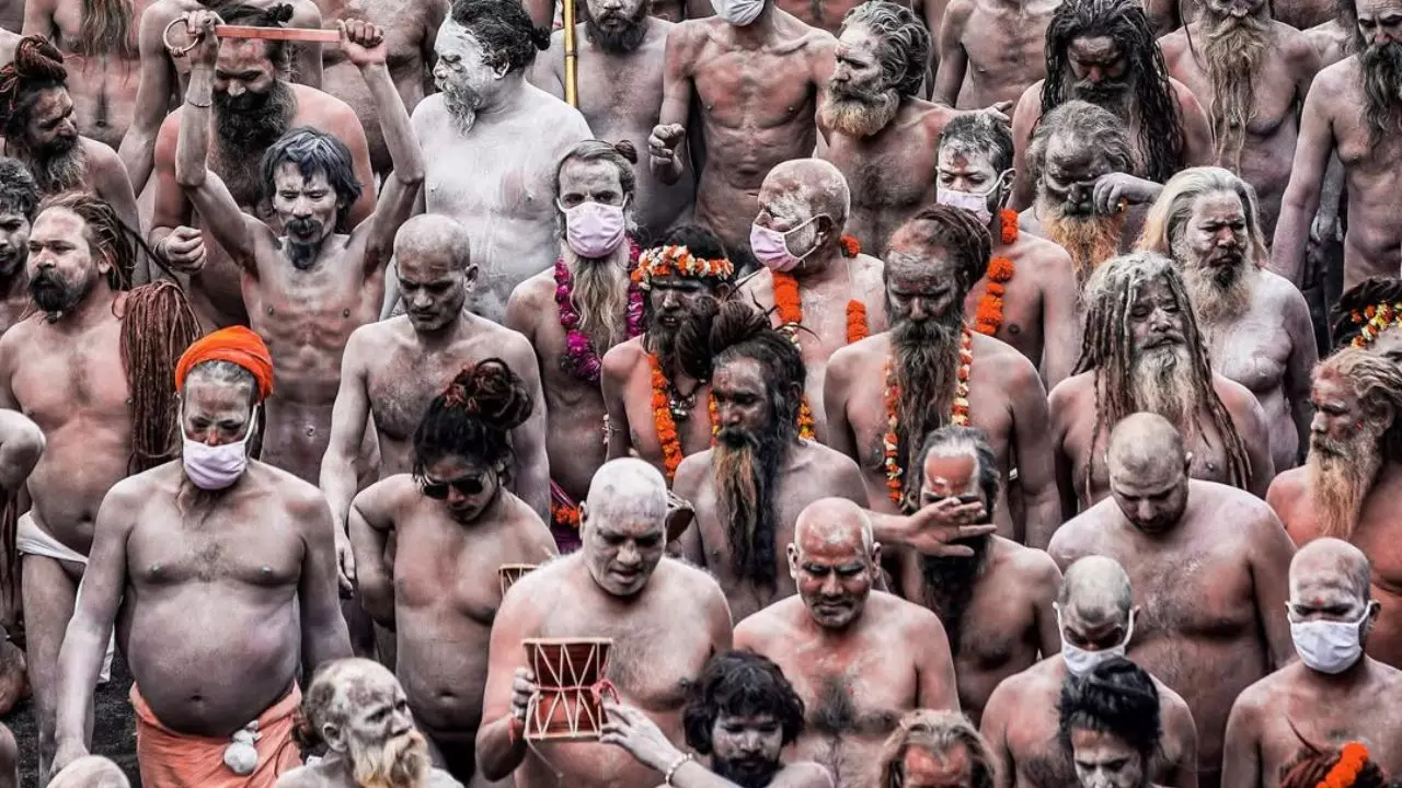 Maha Kumbh 2025: त्रिवेणी संगम, अखाड़ों और नागा साधुओं से जुड़ी ये बातें नहीं जानते होंगे आप