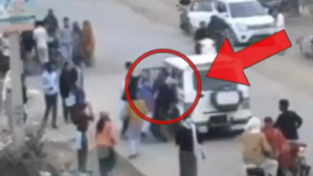 अचानक आए और दिनदहाड़े 10वीं की छात्रा को उठा ले गए बदमाश, कांग्रेस ने सुरक्षा पर उठाए सवाल