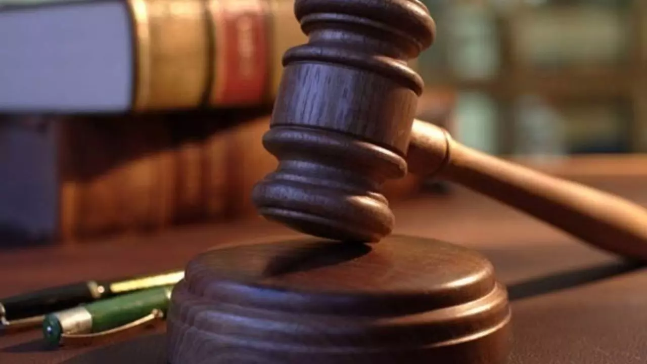 रेप और एसिड अटैक पीड़िताओं का मुफ्त इलाज करें अस्‍पताल, दिल्ली HC का एतिहासिक फैसला