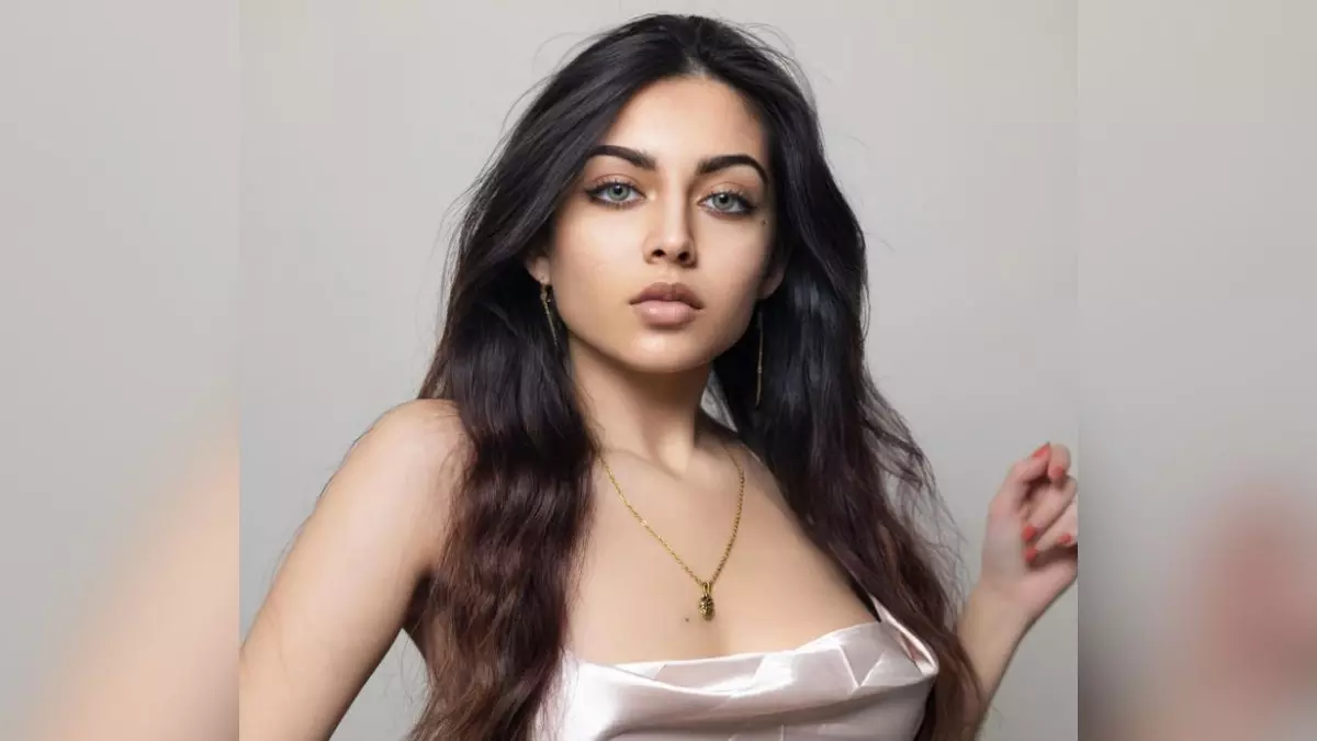 Phd छोड़ OnlyFans मॉडल बनीं यूट्यूबर जारा डार, कमाए 8.5 करोड़, जानें उनकी कहानी