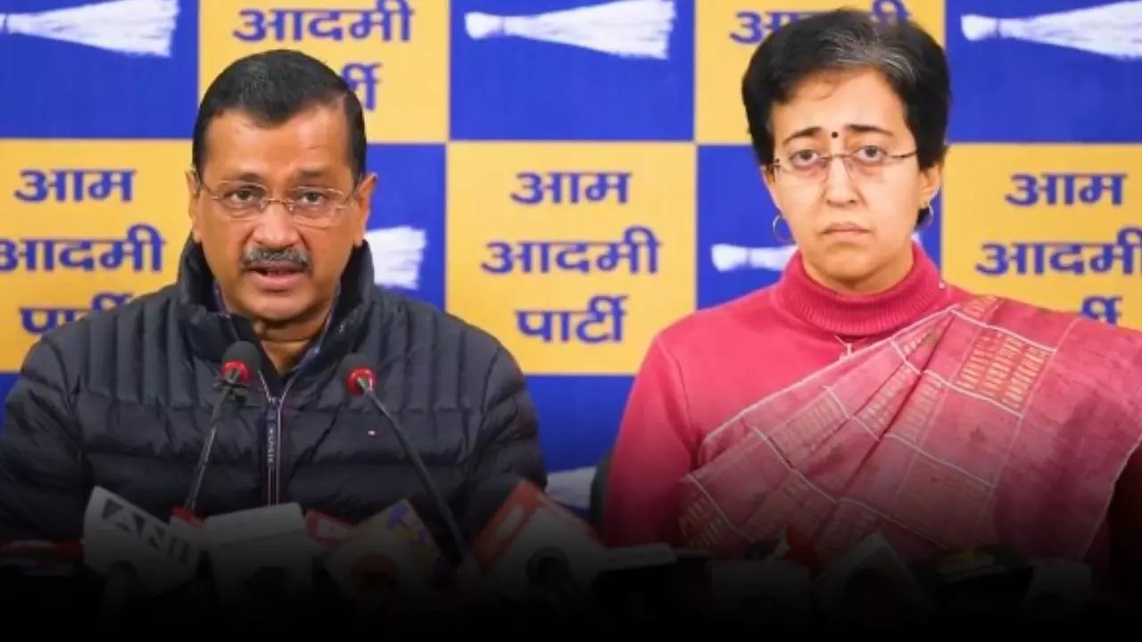 नोटिस भेजने वाले अफसरों पर होगी कार्रवाई, अखबारों में विज्ञापन- क्या है केजरीवाल का एक्शन प्लान? | VIDEO नोटिस भेजने वाले अफसरों पर होगी कार्रवाई, अखबारों में विज्ञापन- क्या है केजरीवाल का एक्शन प्लान? | VIDEO
