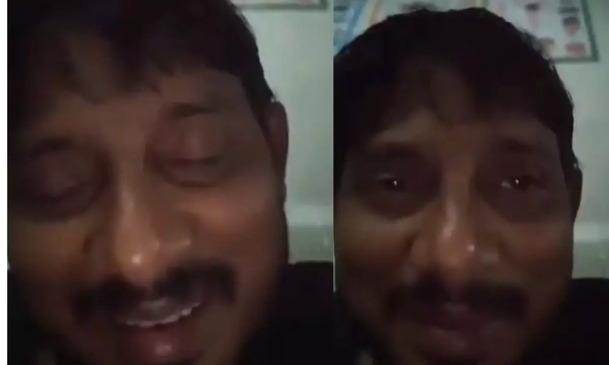 मां-भाई की प्रताड़ना से दुखी होकर किया सुसाइड, 7 मिनट का बनाया वीडियो, कहा-मां के लिए पैसों से... मां-भाई की प्रताड़ना से दुखी होकर किया सुसाइड, 7 मिनट का बनाया वीडियो, कहा-मां के लिए पैसों से...