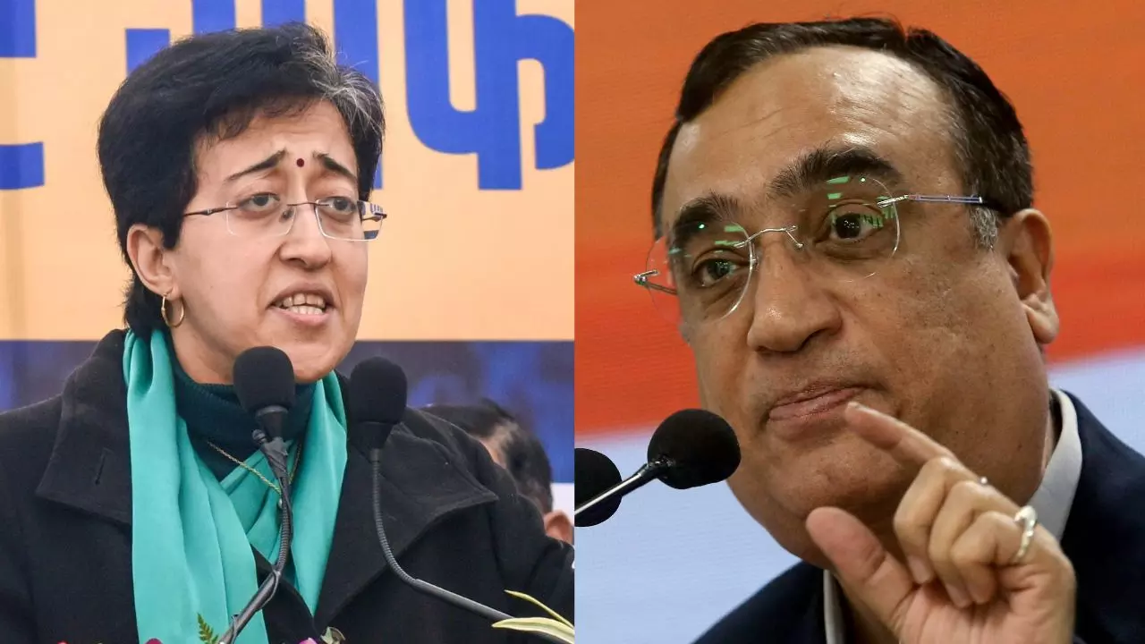 आर पार के मूड में हैं कांग्रेस और आप? अजय माकन पर कार्रवाई की मांग, केजरीवाल के खिलाफ खोला था मुंह आर पार के मूड में हैं कांग्रेस और आप? अजय माकन पर कार्रवाई की मांग, केजरीवाल के खिलाफ खोला था मुंह