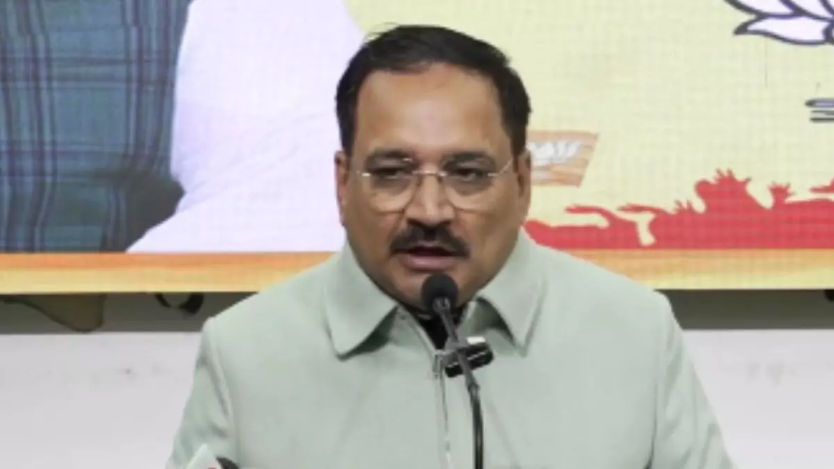 केजरीवाल को क्यों करना पड़ा पुजारी ग्रंथी सम्मान योजना का एलान? बीजेपी ने बताई वजह