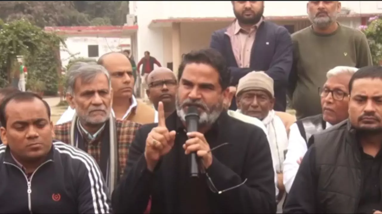 जब छात्र खुद ही लौट रहे थे तो क्‍यों चलाई गईं लाठियां? प्रशांत किशोर बोले - हर बात का हिसाब होगा
