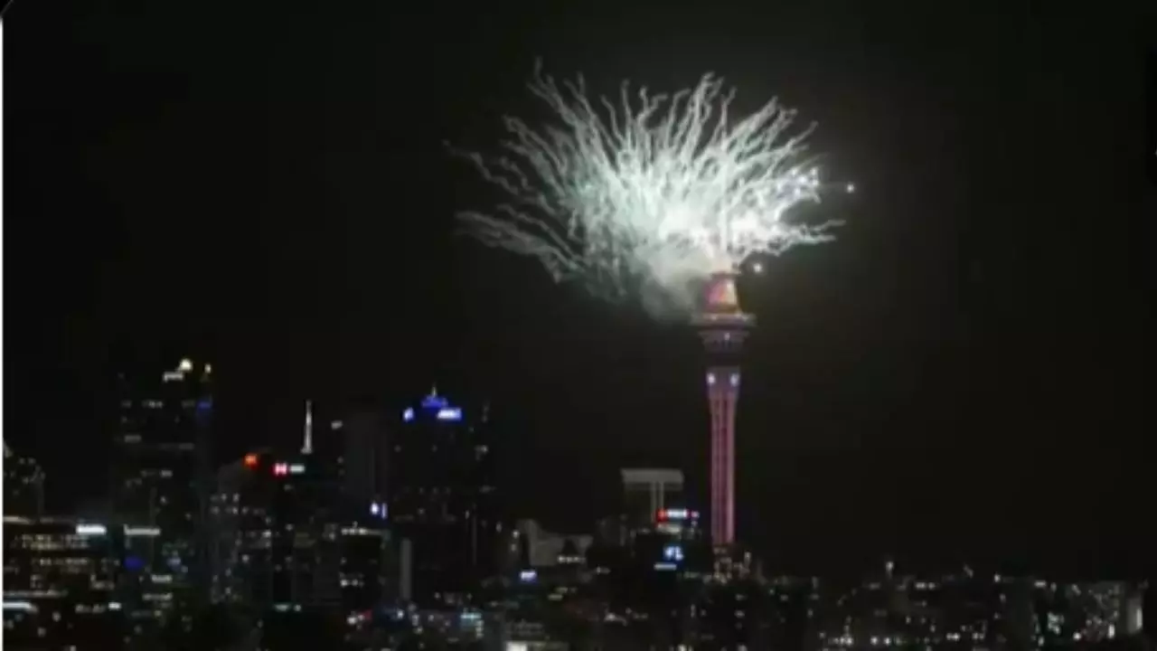 Happy New Year 2025: भारत से 7:30 घंटे आगे न्यूजीलैंड, घड़ी में 12 बजते ही किया नए साल का स्वागत Happy New Year 2025: भारत से 7:30 घंटे आगे न्यूजीलैंड, घड़ी में 12 बजते ही किया नए साल का स्वागत