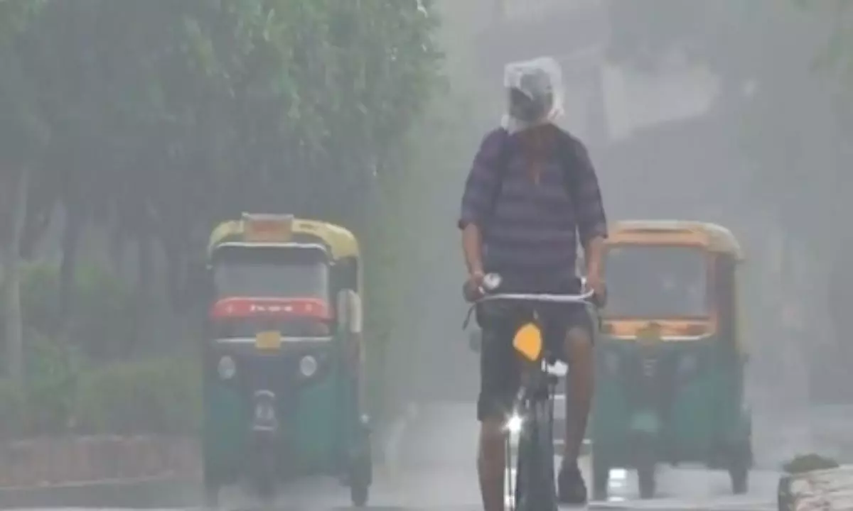 दिल्ली-एनसीआर में सर्दी का कहर, ठंड और प्रदूषण में इजाफा, अगले कुछ दिन रहेंगे मुश्किल दिल्ली-एनसीआर में सर्दी का कहर, ठंड और प्रदूषण में इजाफा, अगले कुछ दिन रहेंगे मुश्किल