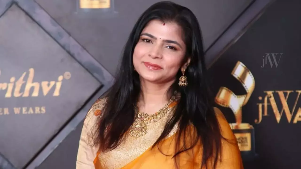 वर्जिन गर्ल्स मिलना.. एक्स यूजर के ट्वीट पर भड़की Chinmayi Sripaada, कहा- मत बनाओ फिजिकल रिलेशन