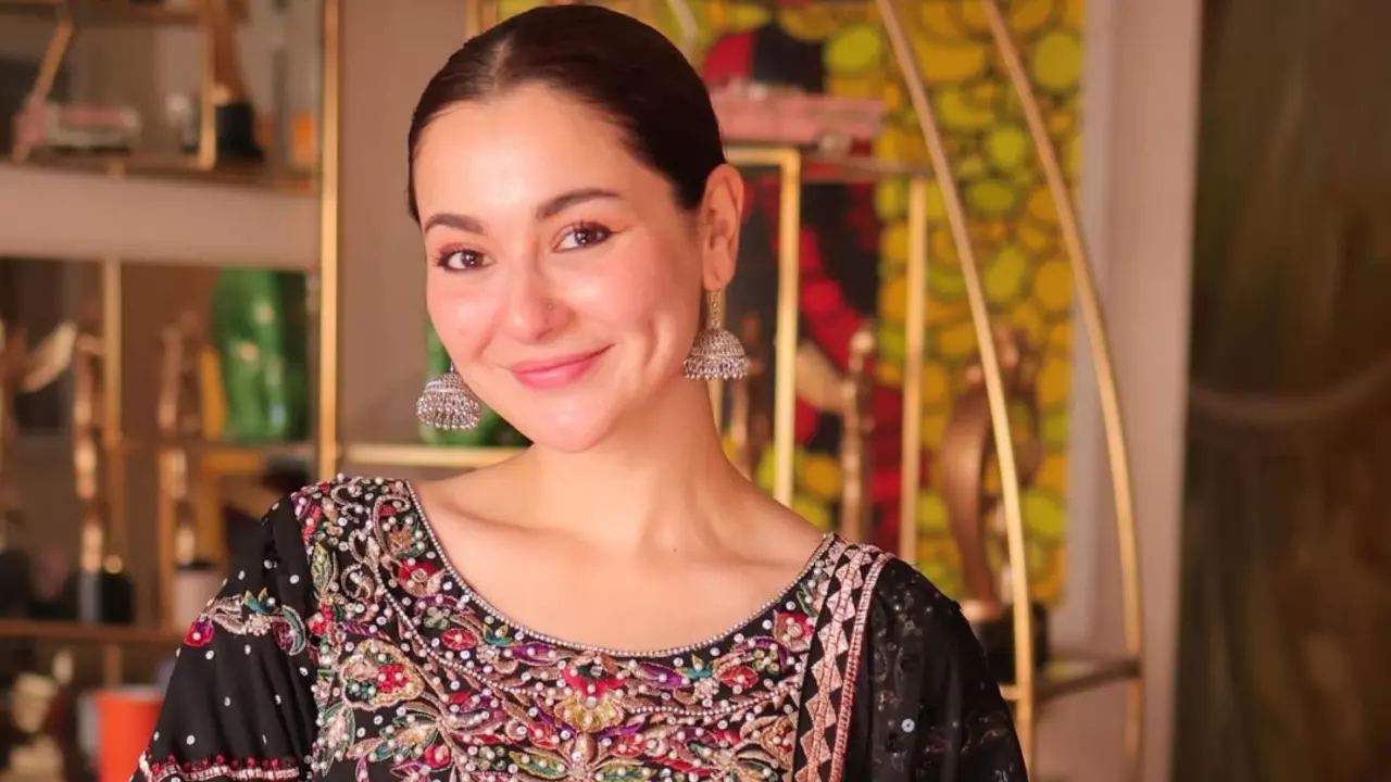 हम कजिन की तरह... Hania Aamir ने भारत-पाक के रिश्ते पर की बात, एक्ट्रेस को कहा जाता है Gen-Z फेस