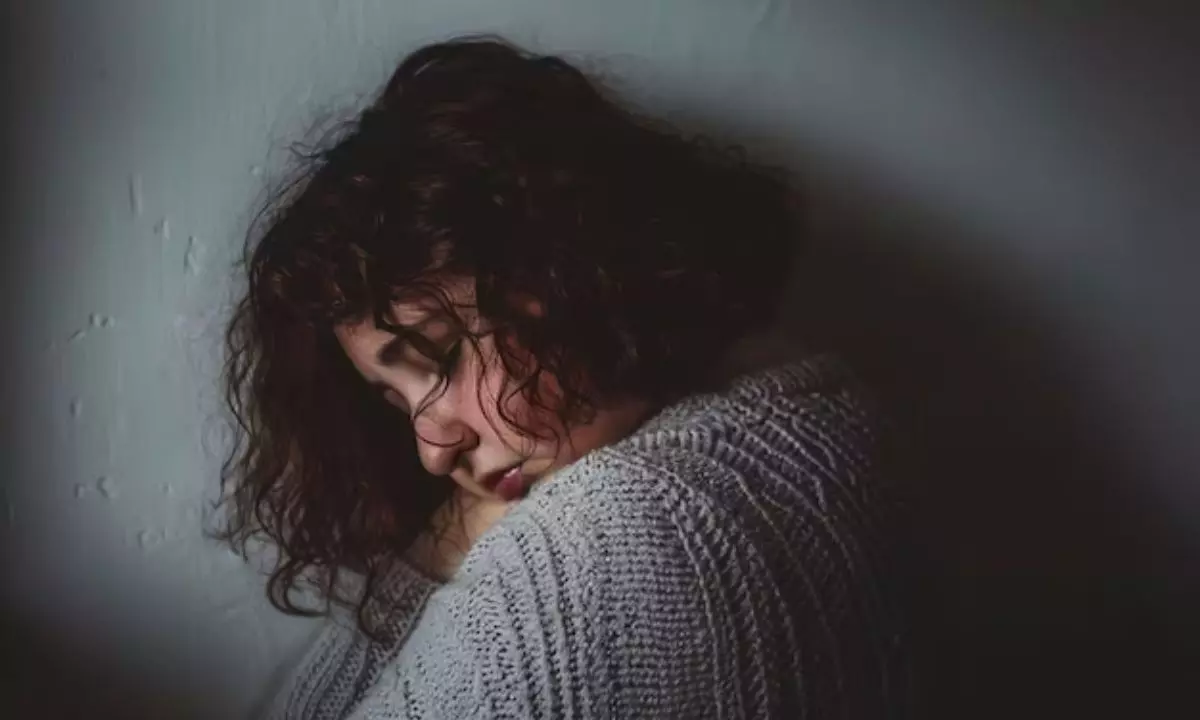 ग्वालियर के हॉस्टल में जूनियर डॉक्टर का बलात्कार, सुनसान जगह पर बुलाकर दिया वारदात को अंजाम ग्वालियर के हॉस्टल में जूनियर डॉक्टर का बलात्कार, सुनसान जगह पर बुलाकर दिया वारदात को अंजाम