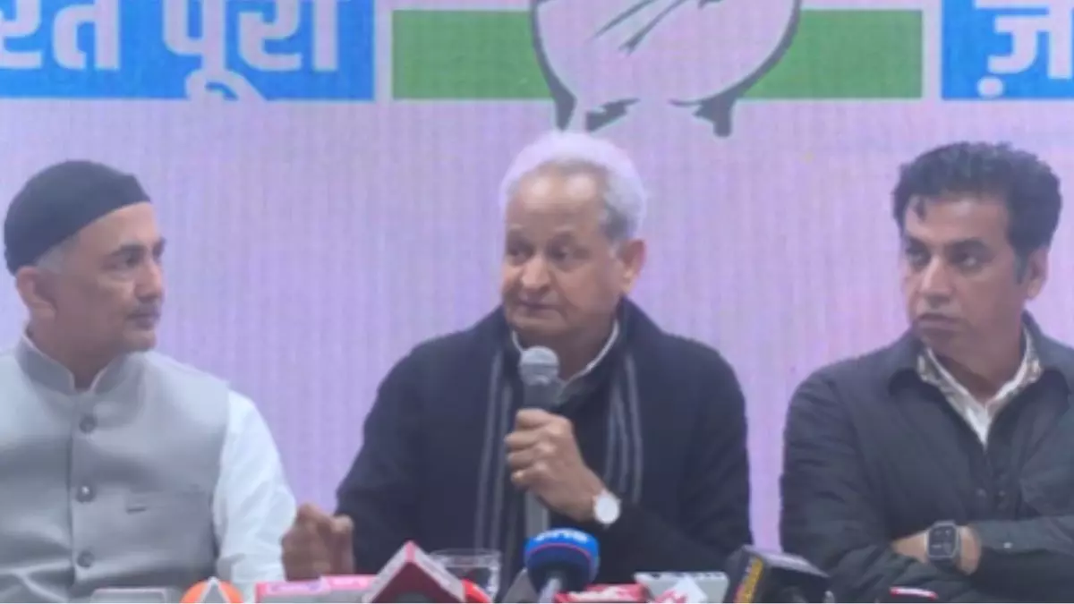 दिल्ली चुनाव में कांग्रेस की एक और गारंटी, जीवन रक्षा योजना का किया एलान