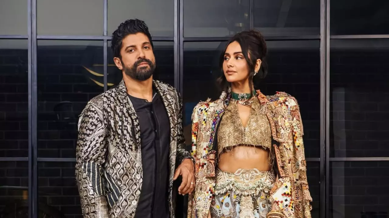 Farhan Akhtar बनने वाले हैं पिता, शादी के तीन साल बाद पत्नी Shibani Dandekar हैं प्रेग्नेंट?